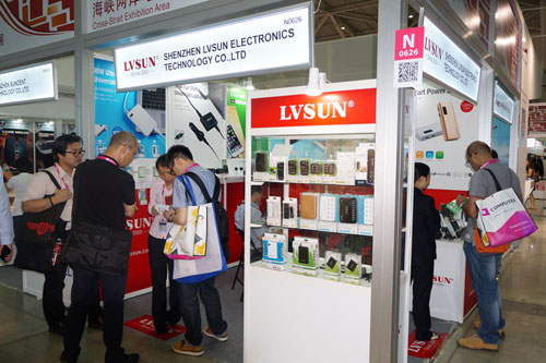 Die neue 120-W-Ladestation von LVSUN wurde auf der Taipei Computex Fair gezeigt
